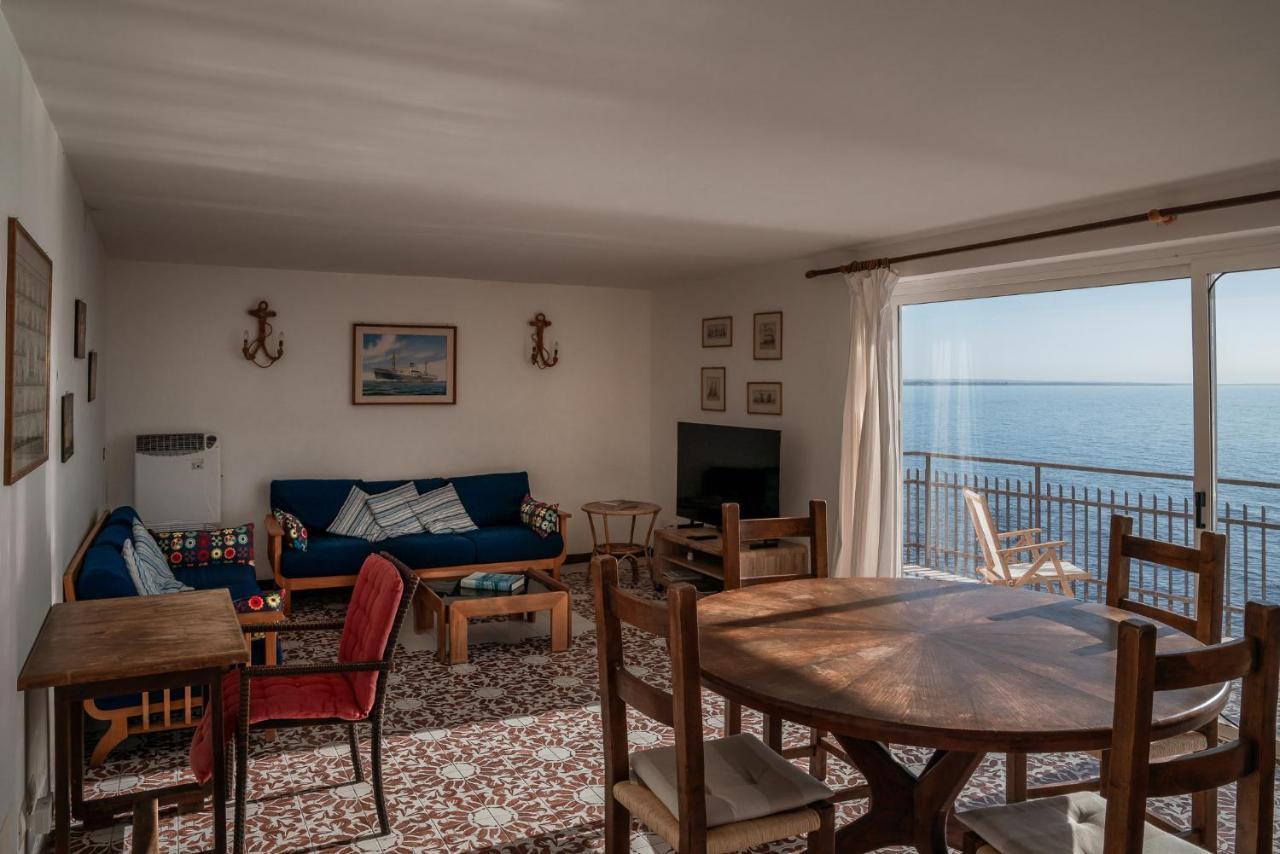 Be Your Home - Appartamento 4 Camere Sul Mare Scesa Al Mare Privata Санта Маринела Екстериор снимка