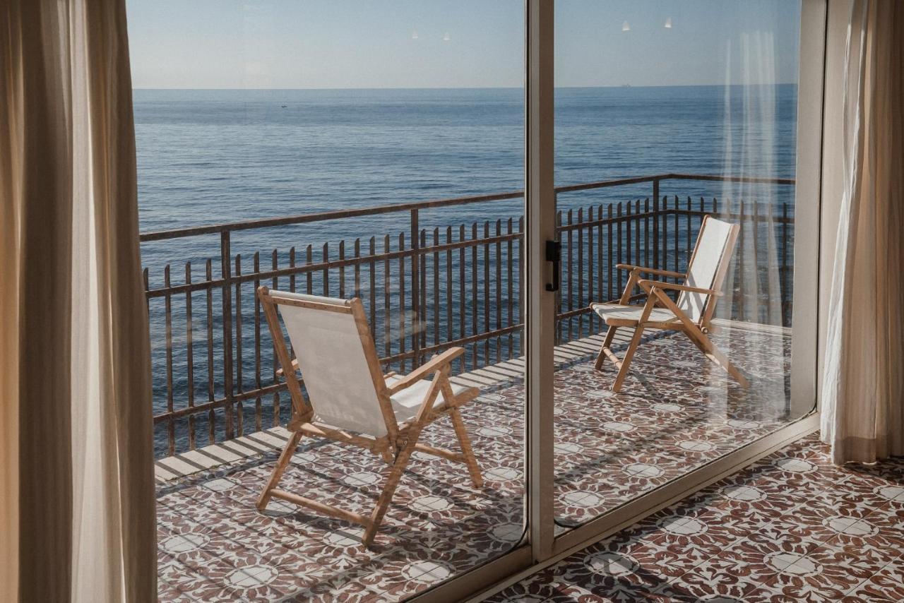 Be Your Home - Appartamento 4 Camere Sul Mare Scesa Al Mare Privata Санта Маринела Екстериор снимка