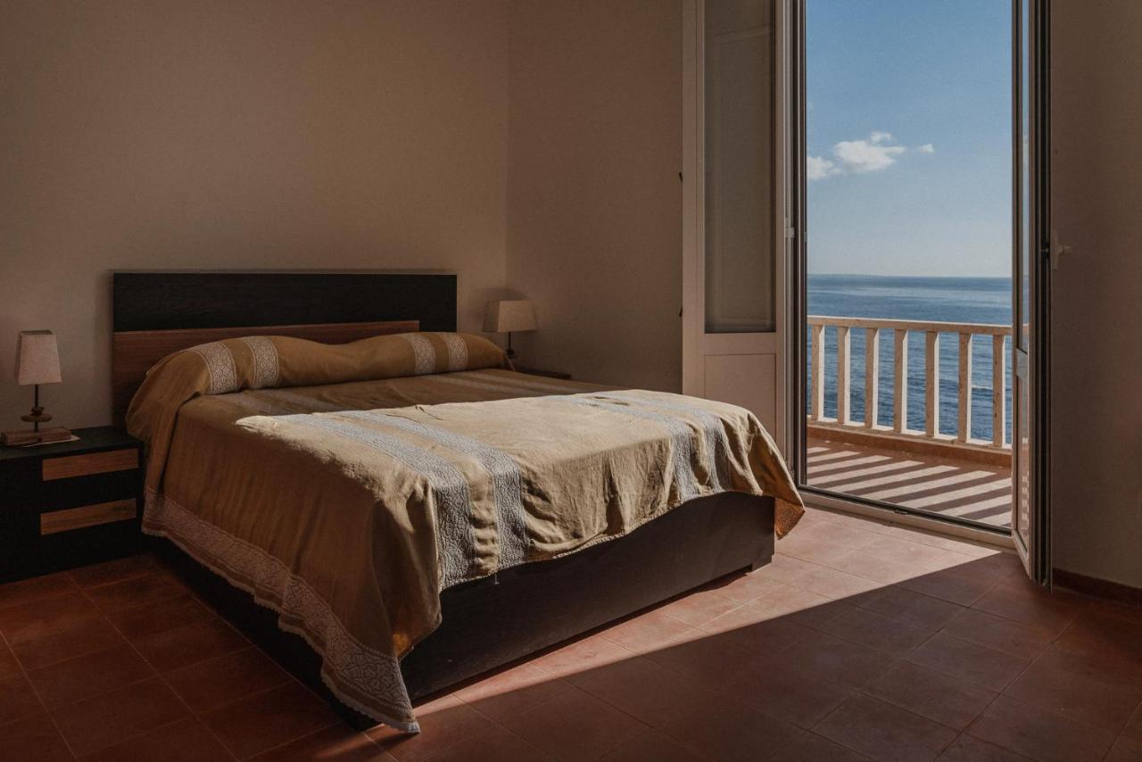Be Your Home - Appartamento 4 Camere Sul Mare Scesa Al Mare Privata Санта Маринела Екстериор снимка
